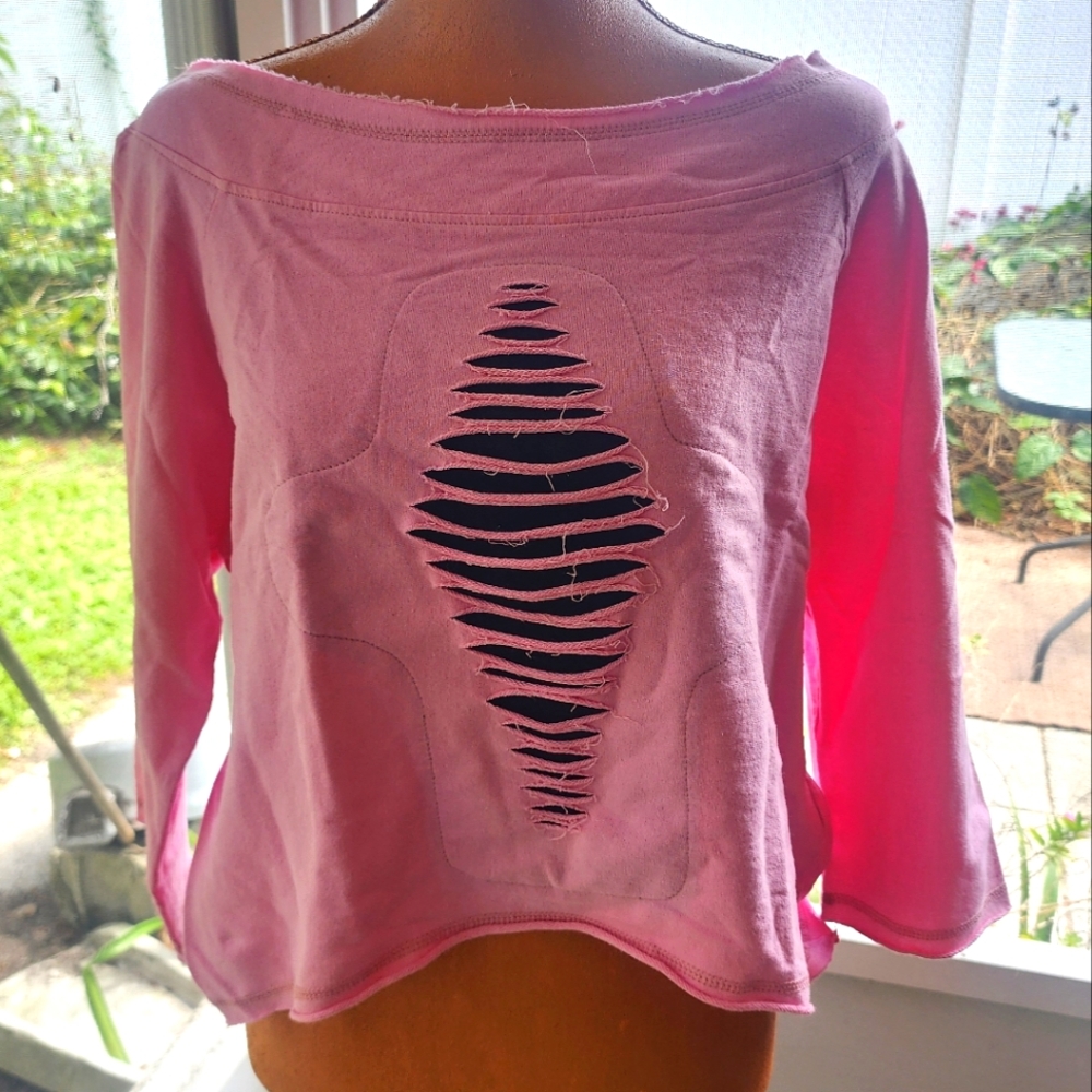 Pink cotton distressed 3/4 sleeve shirt off the shoulder size L